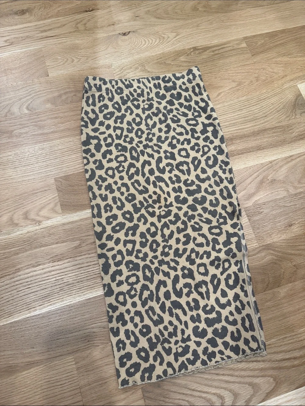 Ascot + Hart Gray Tan Leopard Print Ribbed Knit Maxi Skirt Size S